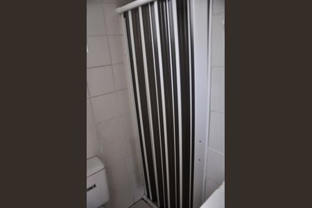 Apartamento para alugar com 65m², 2 quartos e 1 vagaDetalhe - Banheiro Social