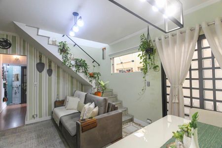 Casa à venda com 250m², 4 quartos e 4 vagas Casa à venda com 250m², 4 quartos e 4 vagasSala 2