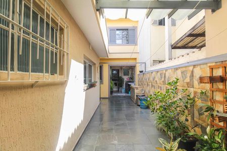 Casa à venda com 250m², 4 quartos e 4 vagas Casa à venda com 250m², 4 quartos e 4 vagasÁrea de Serviço