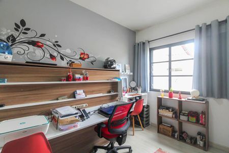 Casa à venda com 250m², 4 quartos e 4 vagas Casa à venda com 250m², 4 quartos e 4 vagasQuarto 3