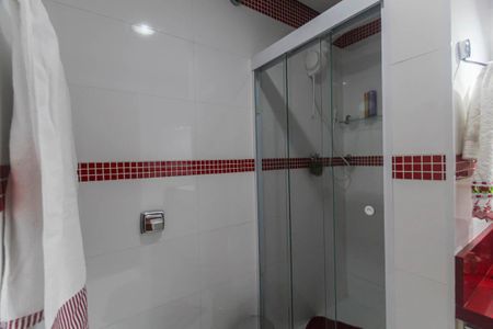 Casa à venda com 250m², 4 quartos e 4 vagas Casa à venda com 250m², 4 quartos e 4 vagasBanheiro