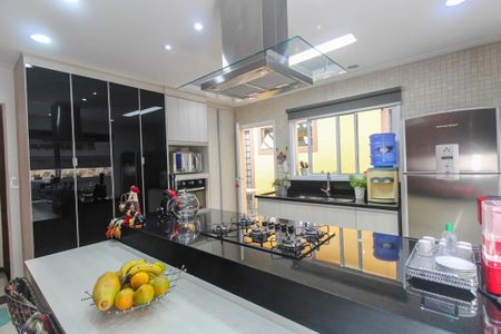 Casa à venda com 250m², 4 quartos e 4 vagas Casa à venda com 250m², 4 quartos e 4 vagasCozinha