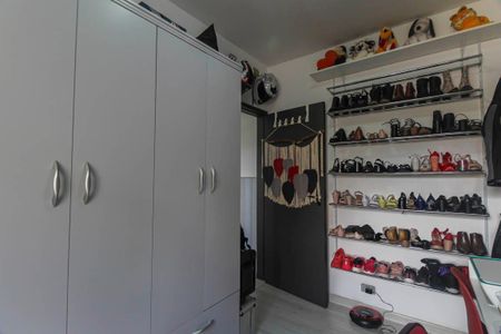 Casa à venda com 250m², 4 quartos e 4 vagas Casa à venda com 250m², 4 quartos e 4 vagasQuarto 3