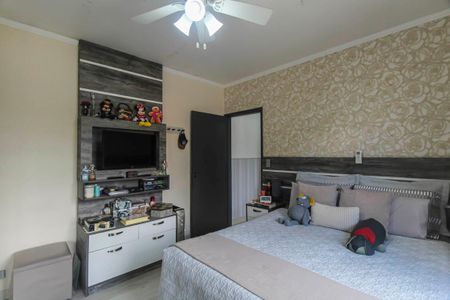 Casa à venda com 250m², 4 quartos e 4 vagas Casa à venda com 250m², 4 quartos e 4 vagasQuarto 2