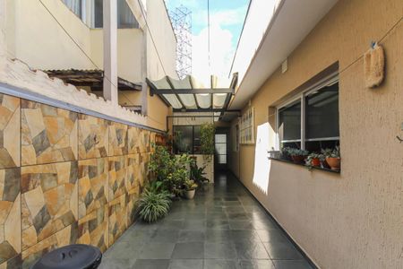 Casa à venda com 250m², 4 quartos e 4 vagas Casa à venda com 250m², 4 quartos e 4 vagasÁrea de Serviço