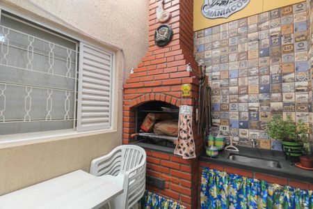 Casa à venda com 250m², 4 quartos e 4 vagas Casa à venda com 250m², 4 quartos e 4 vagasChurrasqueira