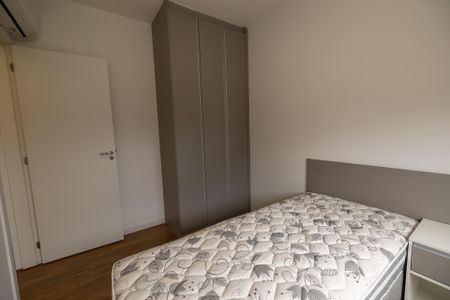 Apartamento para alugar com 109m², 3 quartos e 2 vagasQuarto 2
