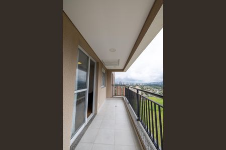 Apartamento para alugar com 109m², 3 quartos e 2 vagasVaranda