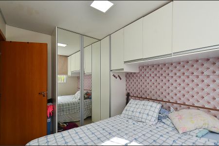 Quarto 2 de apartamento para alugar com 2 quartos, 50m² em Novo Horizonte, Belo Horizonte