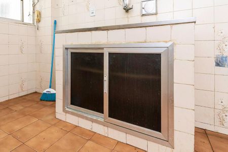 Apartamento para alugar com 65m², 2 quartos e sem vaga Apartamento para alugar com 65m², 2 quartos e sem vagaCozinha - Armários