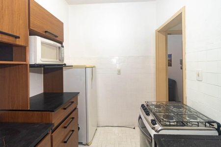 Cozinha de apartamento para alugar com 1 quarto, 40m² em Independência, Porto Alegre