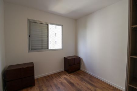 Apartamento à venda com 74m², 3 quartos e 1 vagaQuarto 2