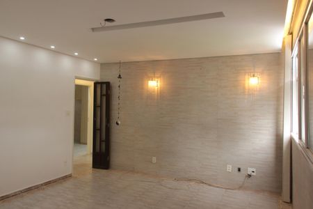 Sala de apartamento para alugar com 2 quartos, 83m² em Pompéia, Santos