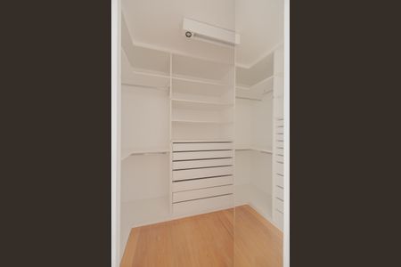Apartamento para alugar com 420m², 3 quartos e 4 vagasCloset da suíte 3