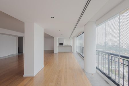 Apartamento para alugar com 420m², 3 quartos e 4 vagasVaranda