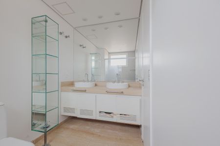 Apartamento para alugar com 420m², 3 quartos e 4 vagasBanheiro da Suíte 3