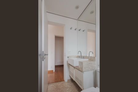 Apartamento para alugar com 420m², 3 quartos e 4 vagasBanheiro da Suíte 2