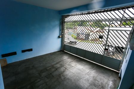 Casa à venda com 191m², 4 quartos e 2 vagas Casa à venda com 191m², 4 quartos e 2 vagasGaragem