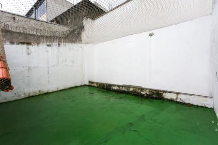 Casa à venda com 191m², 4 quartos e 2 vagas Casa à venda com 191m², 4 quartos e 2 vagasquintal dos fundos