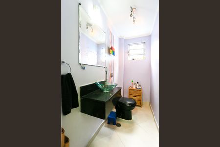 Casa à venda com 191m², 4 quartos e 2 vagas Casa à venda com 191m², 4 quartos e 2 vagasLavabo