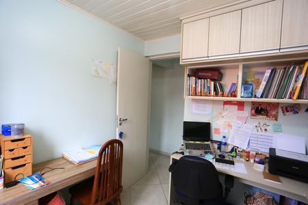 Casa à venda com 191m², 4 quartos e 2 vagas Casa à venda com 191m², 4 quartos e 2 vagasquarto 2