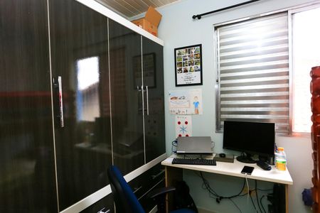 Casa à venda com 191m², 4 quartos e 2 vagas Casa à venda com 191m², 4 quartos e 2 vagasquarto 1