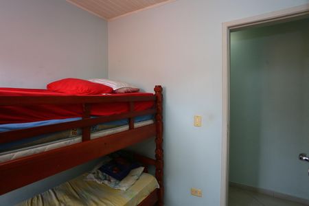 Casa à venda com 191m², 4 quartos e 2 vagas Casa à venda com 191m², 4 quartos e 2 vagasquarto 1