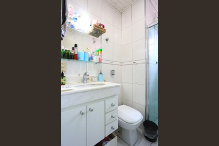 Casa à venda com 191m², 4 quartos e 2 vagas Casa à venda com 191m², 4 quartos e 2 vagasBanheiro da Suíte 1