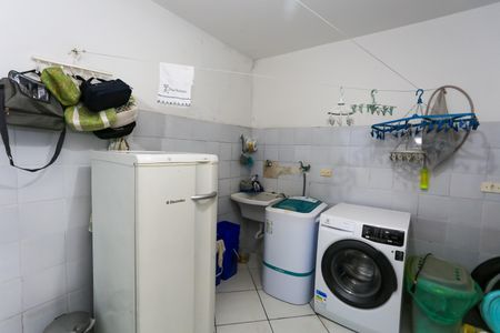 Casa à venda com 191m², 4 quartos e 2 vagas Casa à venda com 191m², 4 quartos e 2 vagasÁrea de Serviço