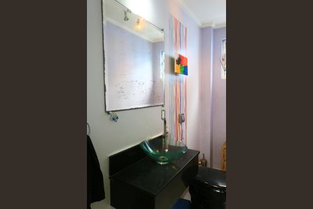 Casa à venda com 191m², 4 quartos e 2 vagas Casa à venda com 191m², 4 quartos e 2 vagasLavabo