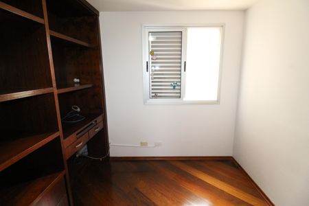 Apartamento para alugar com 242m², 5 quartos e 3 vagasQuarto 2