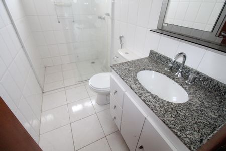 Apartamento para alugar com 242m², 5 quartos e 3 vagasBanheiro