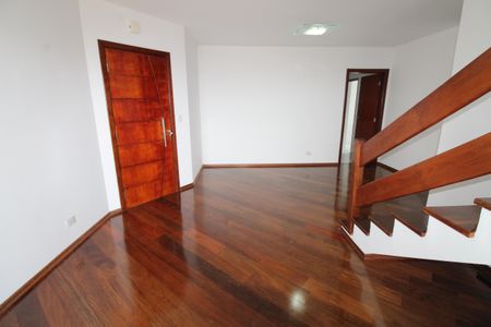 Apartamento para alugar com 242m², 5 quartos e 3 vagasSala