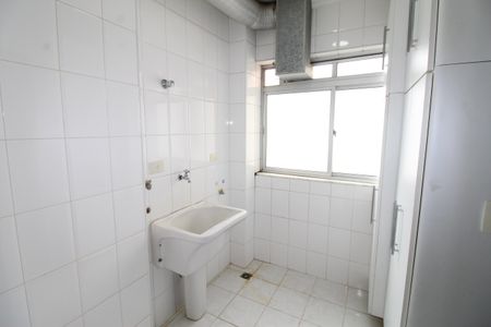 Apartamento para alugar com 242m², 5 quartos e 3 vagasÁrea de Serviço