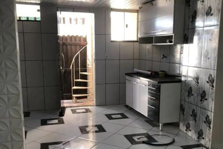 Cozinha de casa para alugar com 1 quarto, 150m² em Jardim Vinte E Cinco de Agosto, Duque de Caxias