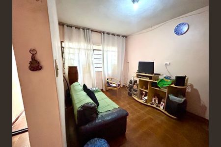 Sala de casa à venda com 3 quartos, 134m² em Parque Santo Antonio, Guarulhos