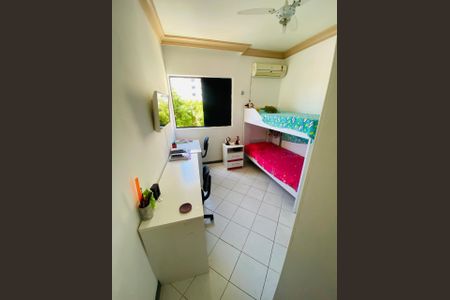 Quarto 1 de apartamento para alugar com 3 quartos, 84m² em Costa Azul, Salvador