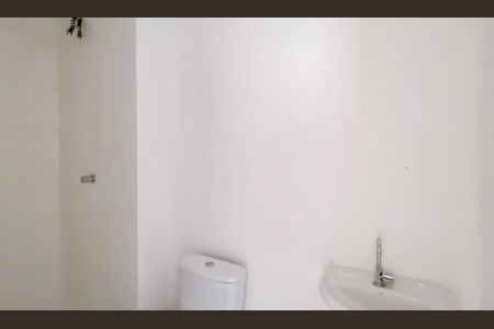 Apartamento para alugar com 32m², 2 quartos e sem vaga Apartamento para alugar com 32m², 2 quartos e sem vagaBanheiro