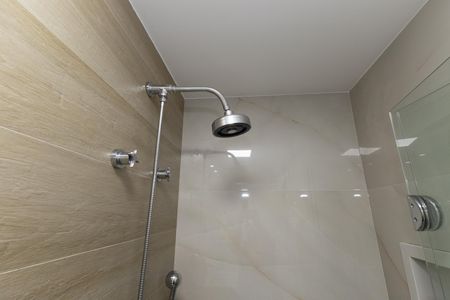 Apartamento para alugar com 50m², 2 quartos e 1 vaga Apartamento para alugar com 50m², 2 quartos e 1 vagaBanheiro da Suíte