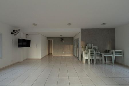 Apartamento para alugar com 60m², 2 quartos e 2 vagas Apartamento para alugar com 60m², 2 quartos e 2 vagasÁrea comum - Salão de festas