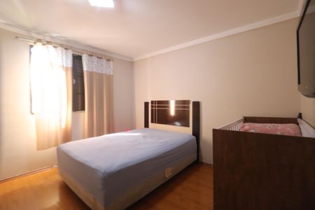 Quarto 1 de casa para alugar com 2 quartos, 42m² em Vila Bela, São Paulo