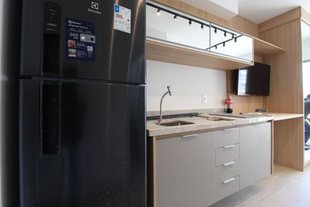 Cozinha de kitnet/studio à venda com 1 quarto, 24m² em Vila Nova Conceição, São Paulo