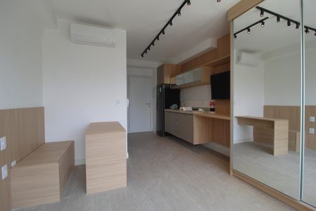 Sala/Quarto de kitnet/studio à venda com 1 quarto, 24m² em Vila Nova Conceição, São Paulo