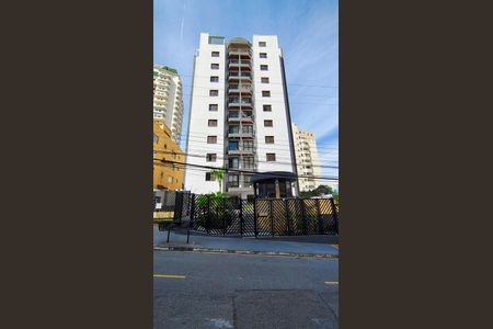 Apartamento à venda com 64m², 2 quartos e 1 vaga Apartamento à venda com 64m², 2 quartos e 1 vagaFachada