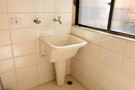 Apartamento à venda com 64m², 2 quartos e 1 vaga Apartamento à venda com 64m², 2 quartos e 1 vagaLavanderia