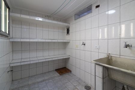 Apartamento para alugar com 56m², 2 quartos e 1 vagaÁrea de Serviço