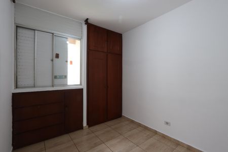 Quarto 1 de apartamento à venda com 2 quartos, 44m² em Jardim Dona Sinha, São Paulo