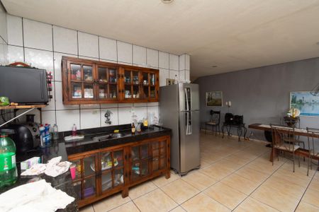 Casa à venda com 190m², 3 quartos e 2 vagasCozinha e Sala de Jantar