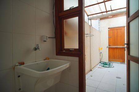 Casa à venda com 225m², 4 quartos e 2 vagasÁrea de Serviço