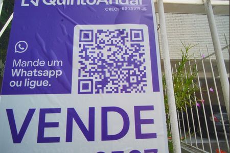 Casa à venda com 225m², 4 quartos e 2 vagasQR Code